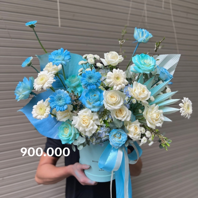 Azure Elegance – Sắc Lam Thượng Lưu