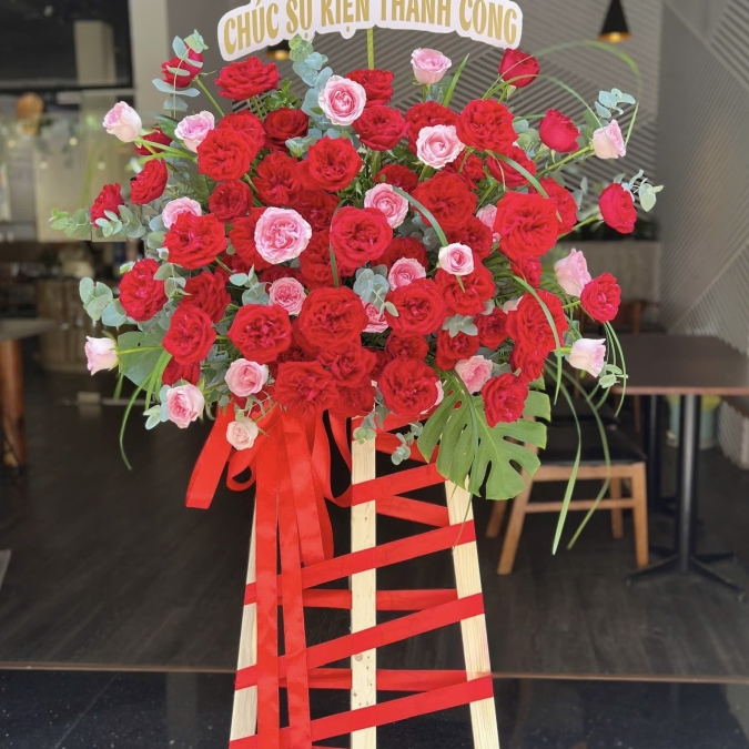 “Red Blush Harmony – Hoà Sắc Yêu Thương”