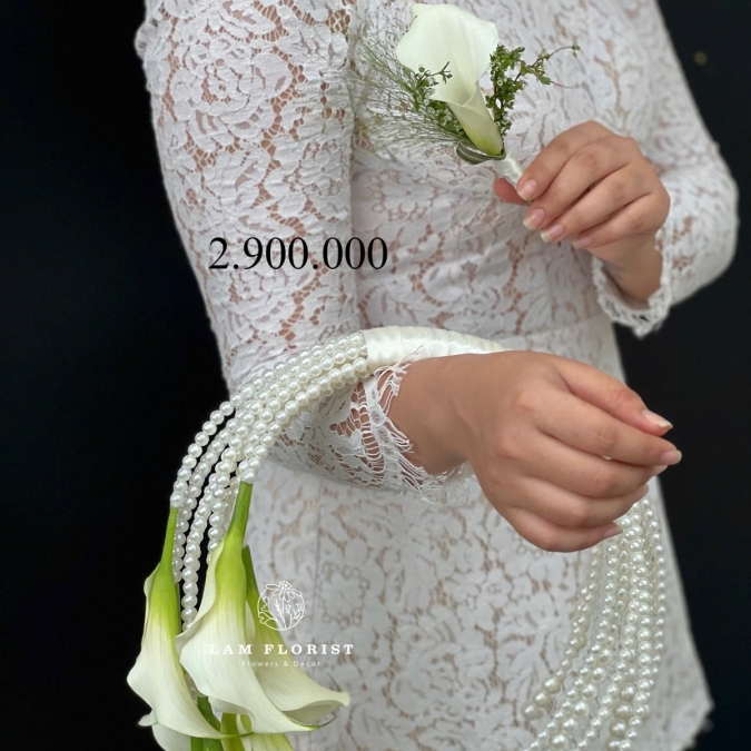“Ivory Curve Elegance – Đường Cong Ngà Thanh Khiết”