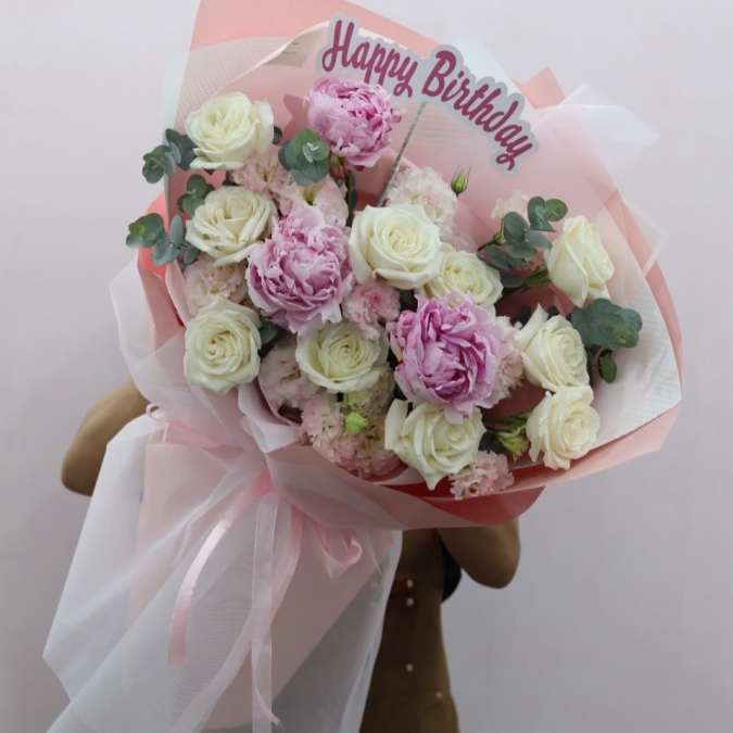  “White Whisper & Pink Bloom – Lời Thì Thầm Của Hoa”