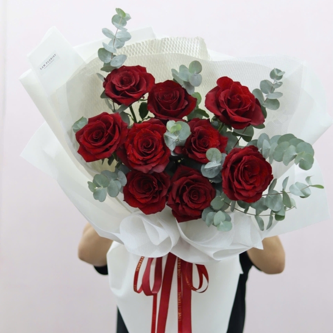  “Crimson Prestige – Quyền Uy Đỏ Thẫm”