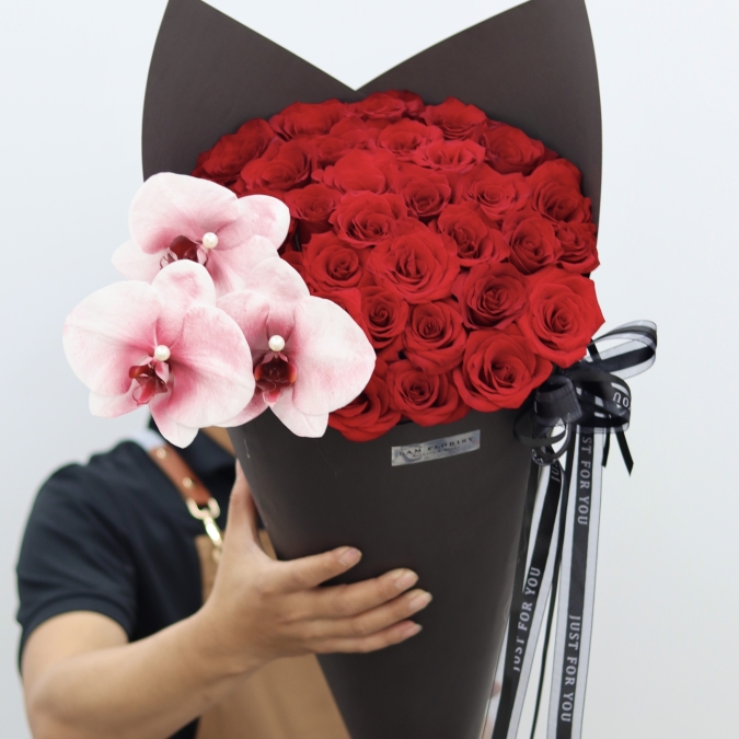 Bó Hoa Chúc Mừng Kem Đỏ