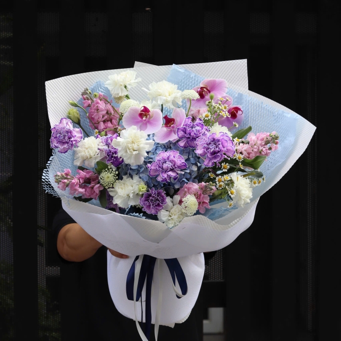 “Lan Hồ Điệp Tím – Dịu Dàng Thanh Xuân”