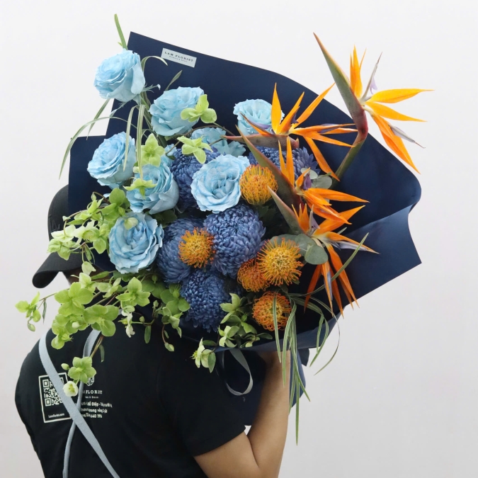 “Hồng Sky Blue & Thiên Điểu – Sắc Màu Khát Vọng”