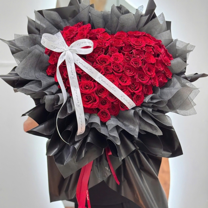 “Trái Tim Hồng Đỏ Ecuador – Yêu Trọn Vẹn”