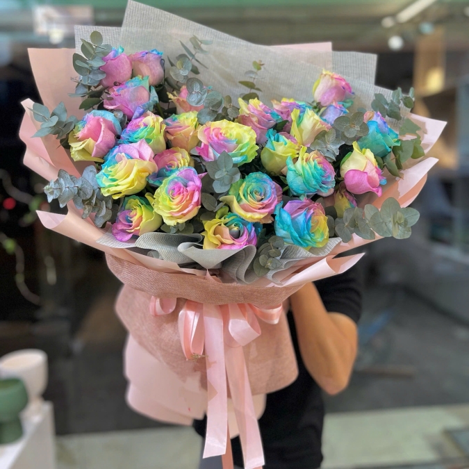 Bó Hoa Hồng Ecuador 7 Màu Nhập Khẩu – Rực Rỡ, Độc Đáo & Đầy Ý Nghĩa