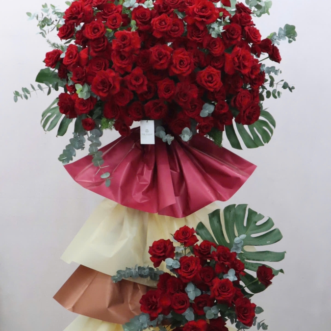 Kệ Chúc Mừng Đỏ Rực Rỡ 
