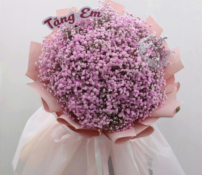 Vì Sao Hoa Luôn Hiện Diện Trong Những Khoảnh Khắc Quan Trọng?