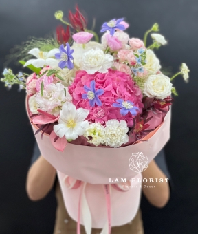 Sắc Hồng Dịu Dàng - “Whispers of Bloom”