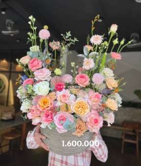 Hộp Hoa “Sắc Hồng Dịu Ngọt”