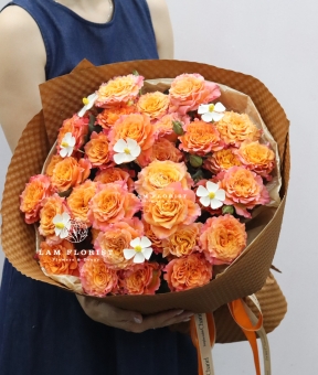 Bó hoa sinh nhật  tone cam dáng tròn