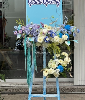 Kệ hoa khai trương tone xanh – Bảng chúc mừng cao cấp