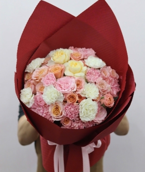 “Hồng Sắc Ngọt Ngào – Khúc Giao Mùa Dịu Dàng”