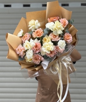 “Hồng Nguyệt Bạc”