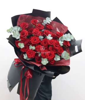  “Scarlet Majesty – Vương Sắc Tình Yêu”