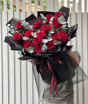 Bó hoa 15 bông hồng nhập Ecuador 