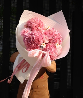 “Pink Étoile – Dấu Ấn Ngọt Ngào”