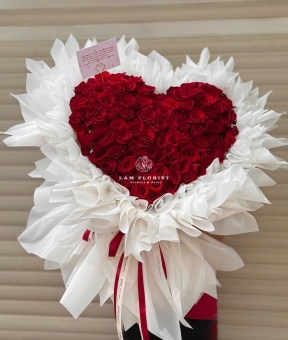 “99 Hồng Ecuador – Trái Tim Vĩnh Cửu”