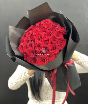 Bó Hoa Sinh Nhật Tone Đỏ Rực Rỡ 