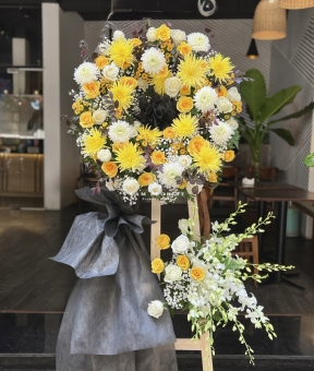 Kệ Viếng Một Đời Nhớ Thương