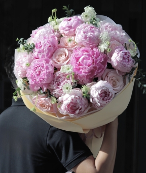 Bó Hoa Peony Thuần Khiết