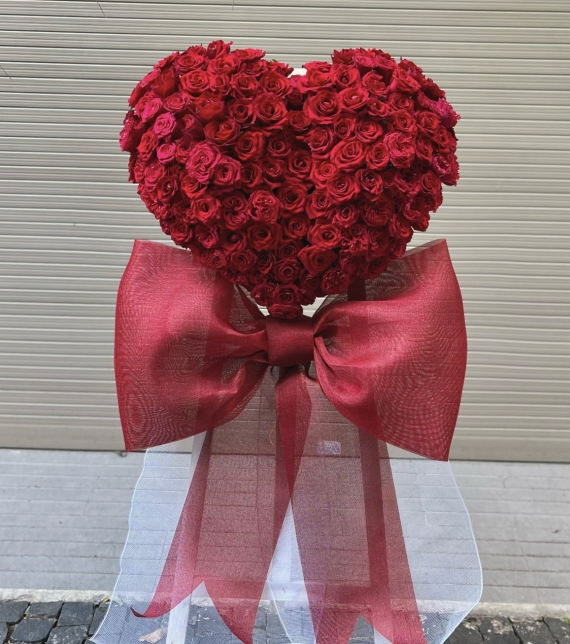 HỒNG TÂM CÁT HỶ