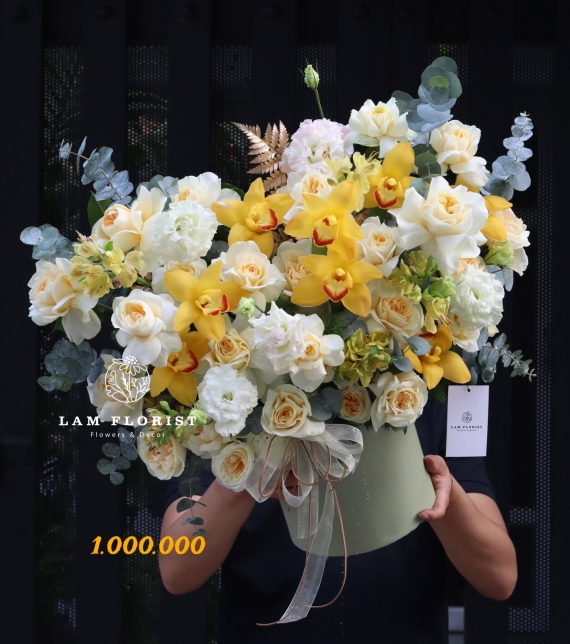 “Golden Harmony – Hòa Sắc Kim Ân”