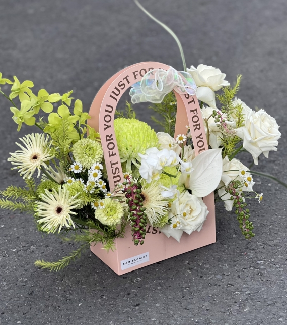 “Whisper of Spring – Lời Thì Thầm Mùa Xuân”