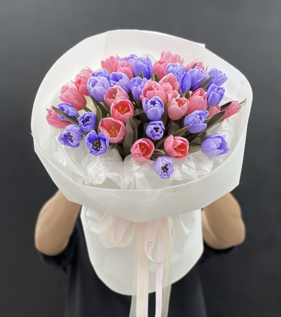 “Sắc Xuân Dịu Dàng”