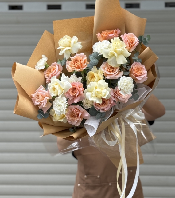 “Hồng Nguyệt Bạc”