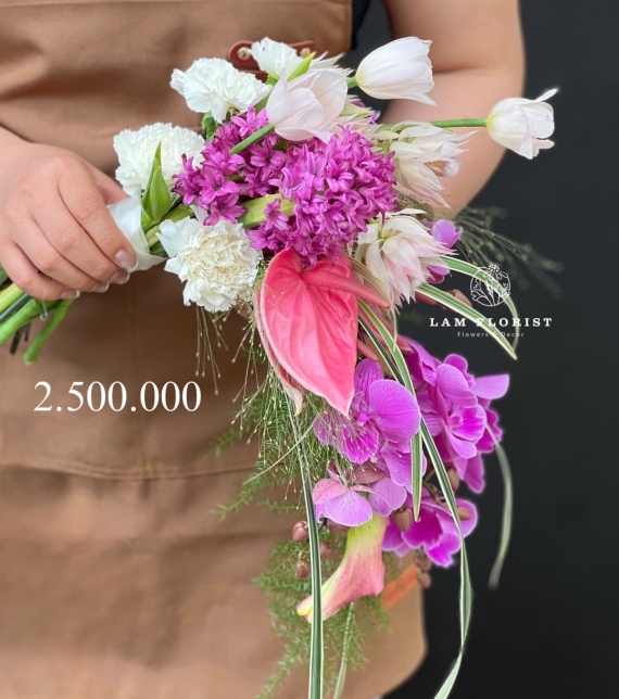 “The Orchid Waterfall – Dải Lụa Hồ Điệp”