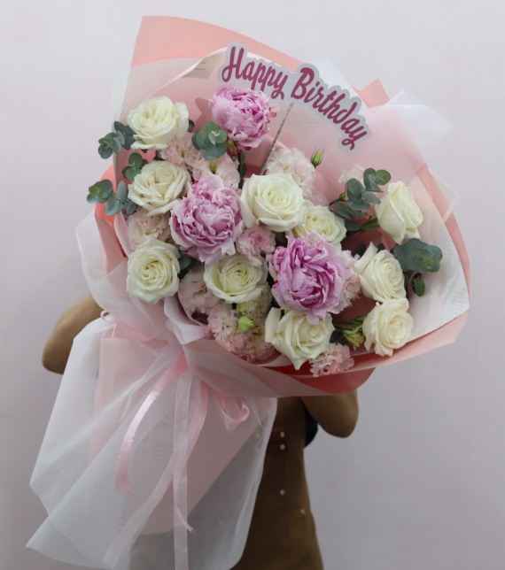  “White Whisper & Pink Bloom – Lời Thì Thầm Của Hoa”