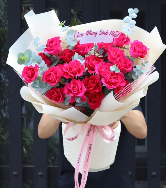 “Rosé Élégance – Hồng Ngọc Thanh Xuân”