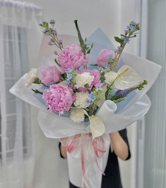 Bó hoa 5 cành Peony Sarah mix