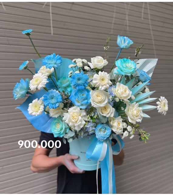 Azure Elegance – Sắc Lam Thượng Lưu