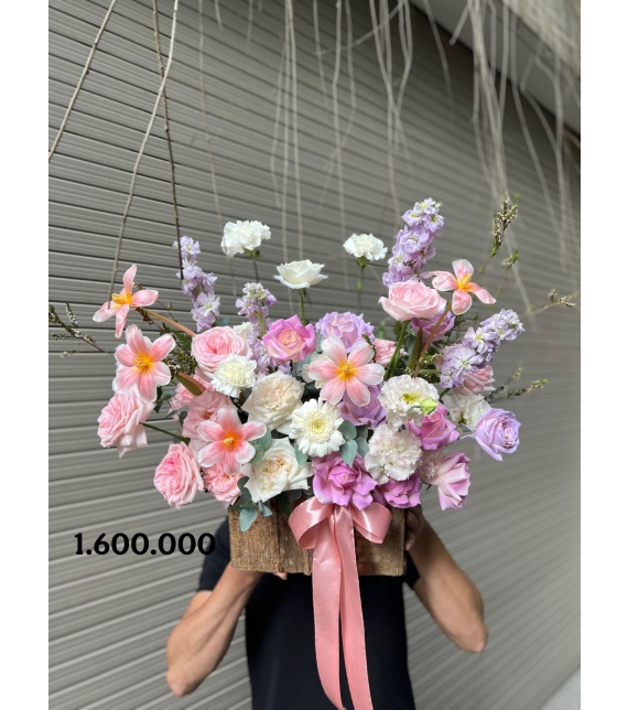 “Hộp Hoa Pastel Serenade”