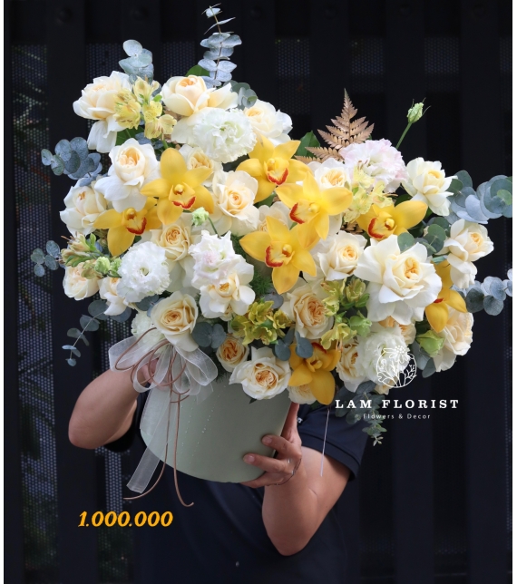 “Golden Harmony – Hòa Sắc Kim Ân”