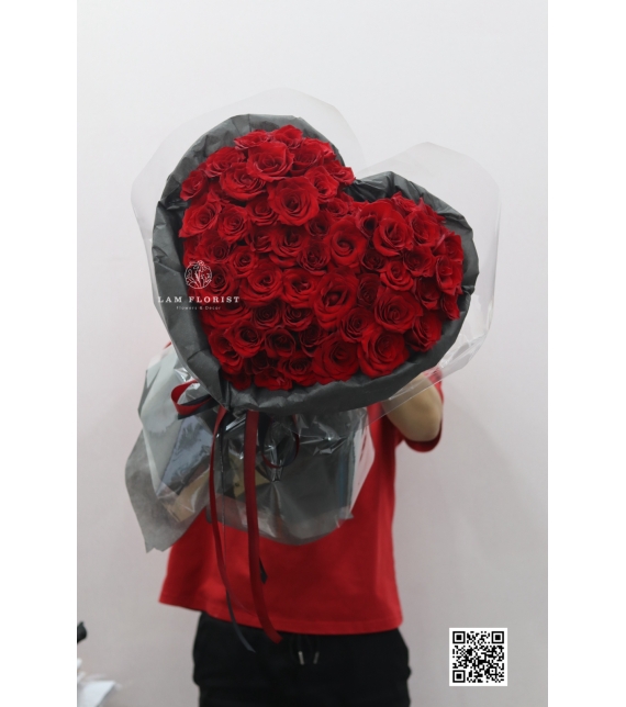 “Thiên Tâm Lệ Ái”