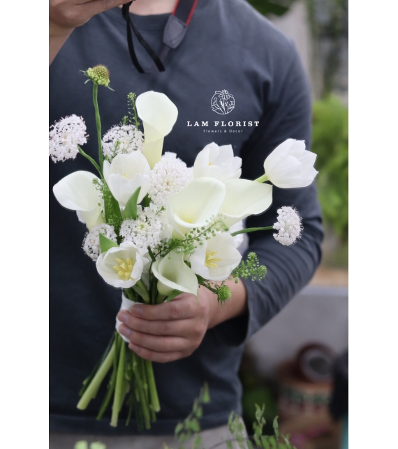 Bó Hoa Cô Dâu tone trắng - Calla Lily, Tulip, Thuý Châu