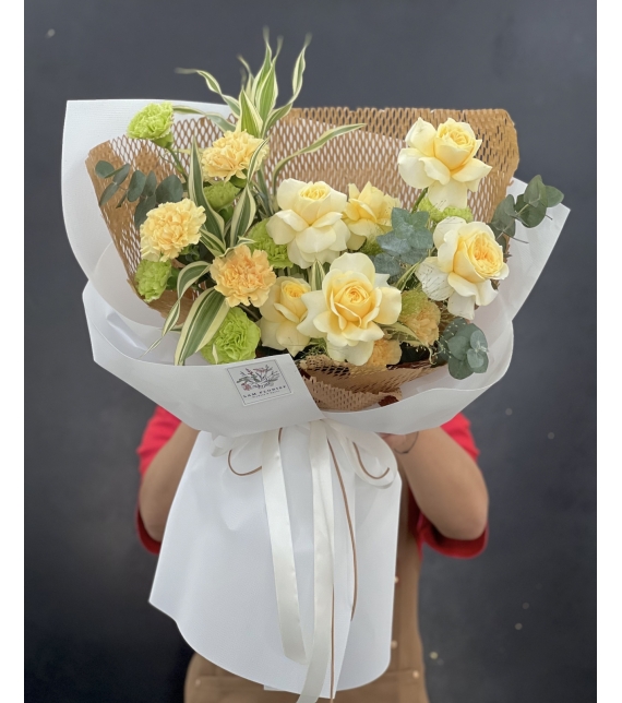 “Sunny Bloom – Sắc Nắng Dịu Dàng”