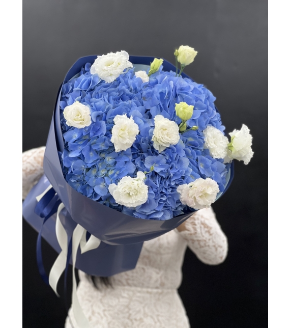 “Blue Dream – Giấc Mơ Xanh”