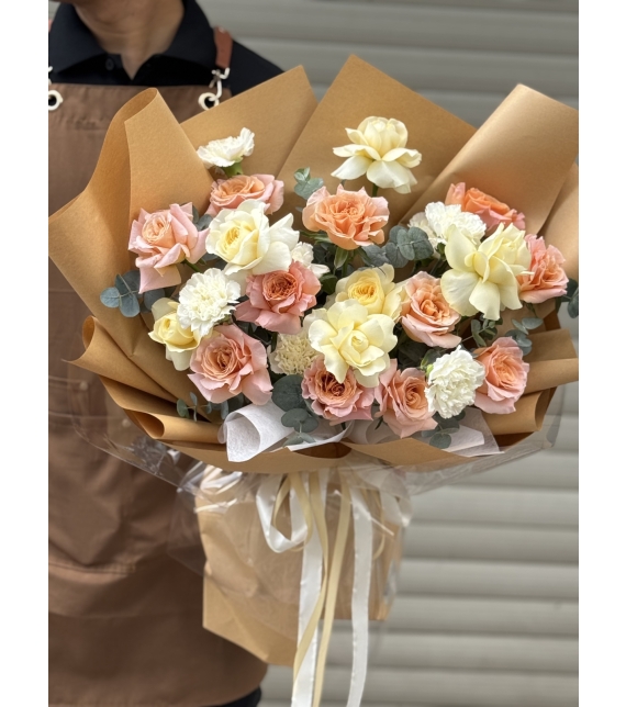 “Hồng Nguyệt Bạc”