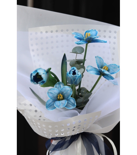 “Blue Reverie – Giấc Mơ Lam Ngọc”