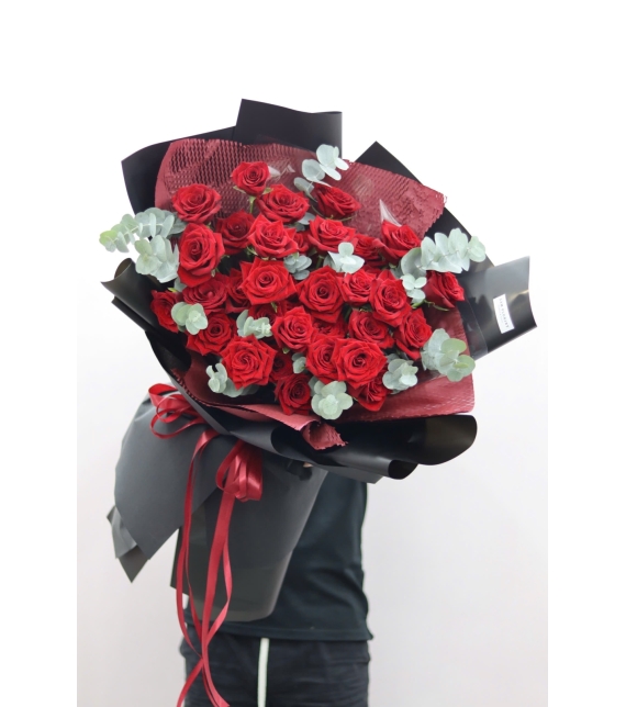  “Scarlet Majesty – Vương Sắc Tình Yêu”