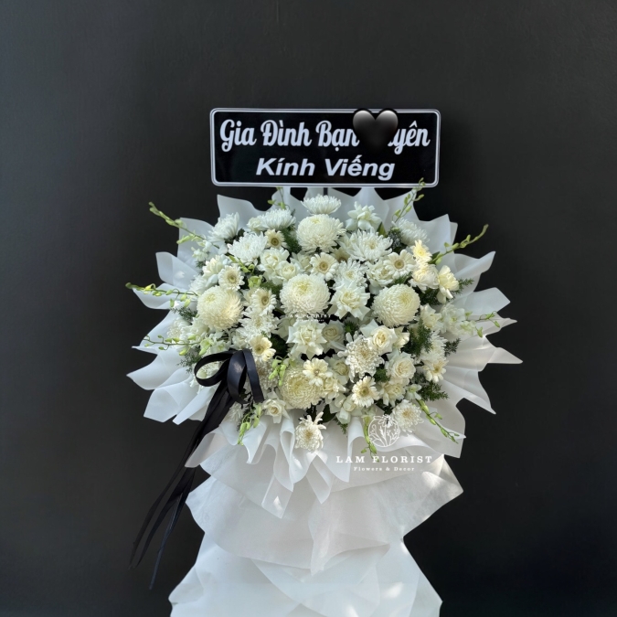 Kệ Hoa Viếng / Chia Buồn tone Trắng