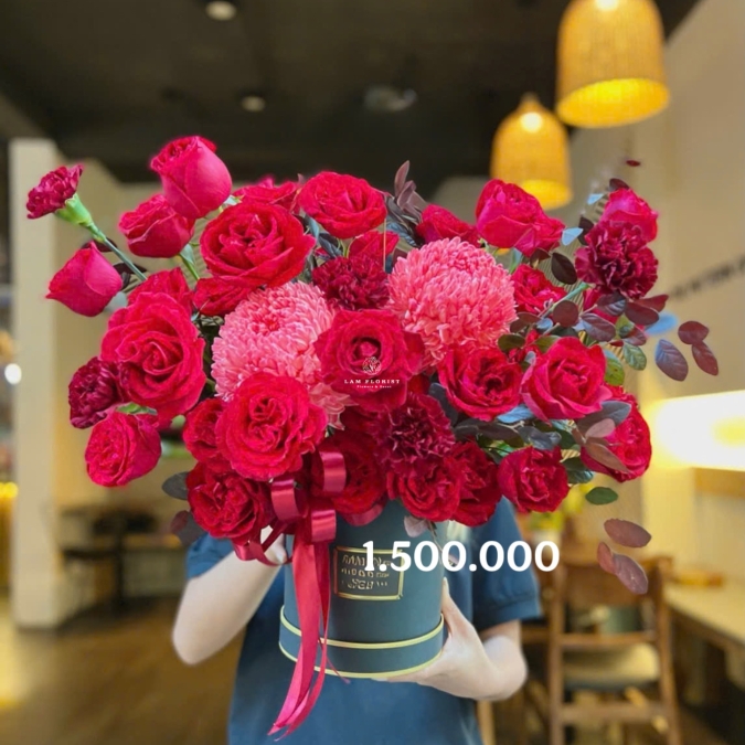 Red Aurora Luxe – Ánh Dương Đỏ Quyến