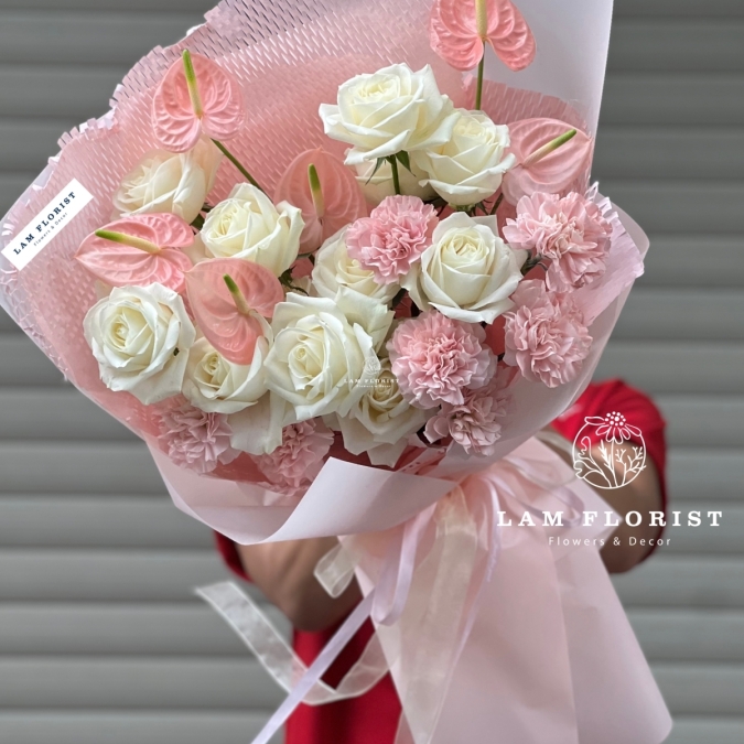 Bó Hoa Tone Hồng Dịu Dàng