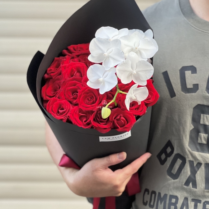 Bó Hoa Hồng Ecuador Rực Rỡ 