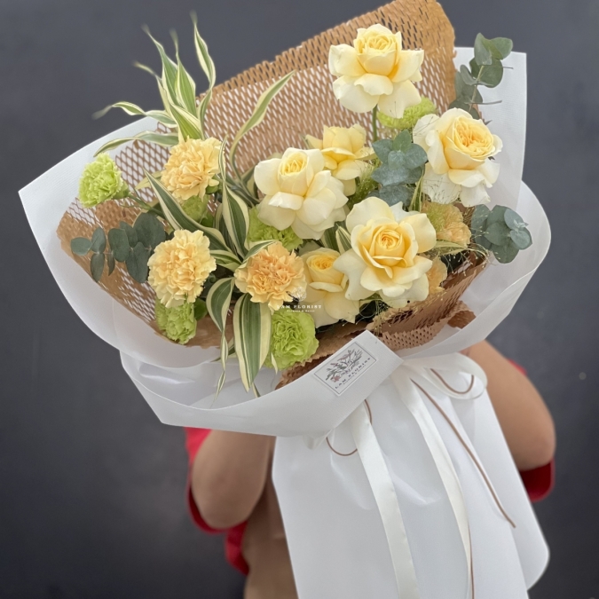 “Sunny Bloom – Sắc Nắng Dịu Dàng”