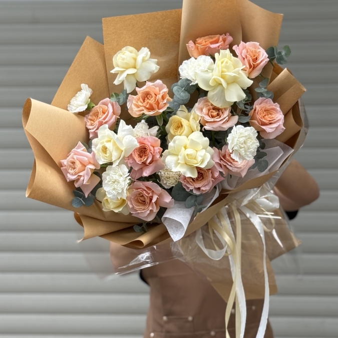 “Hồng Nguyệt Bạc”